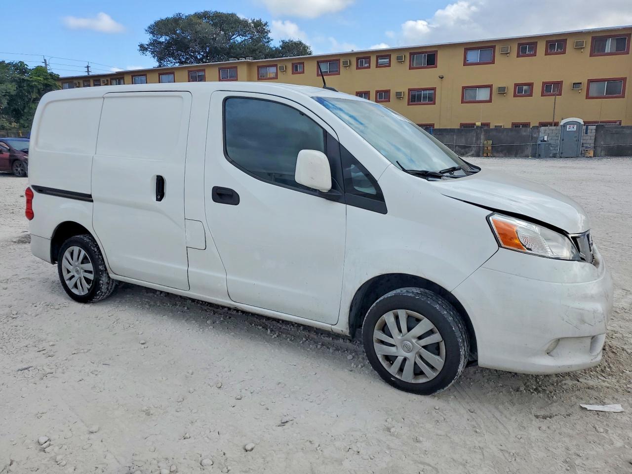 Nissan Nv Sv