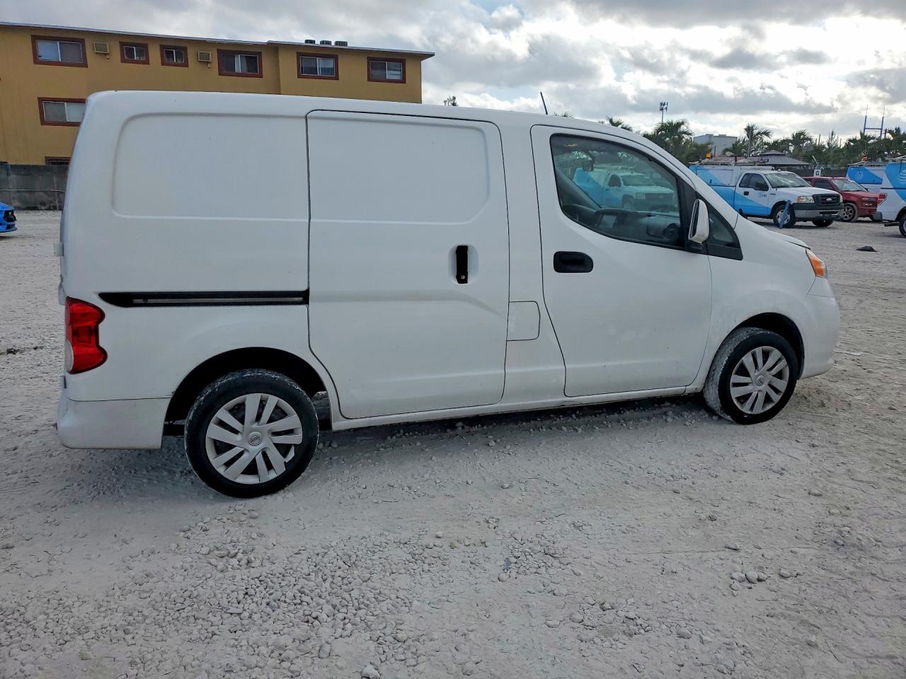 Nissan Nv Sv