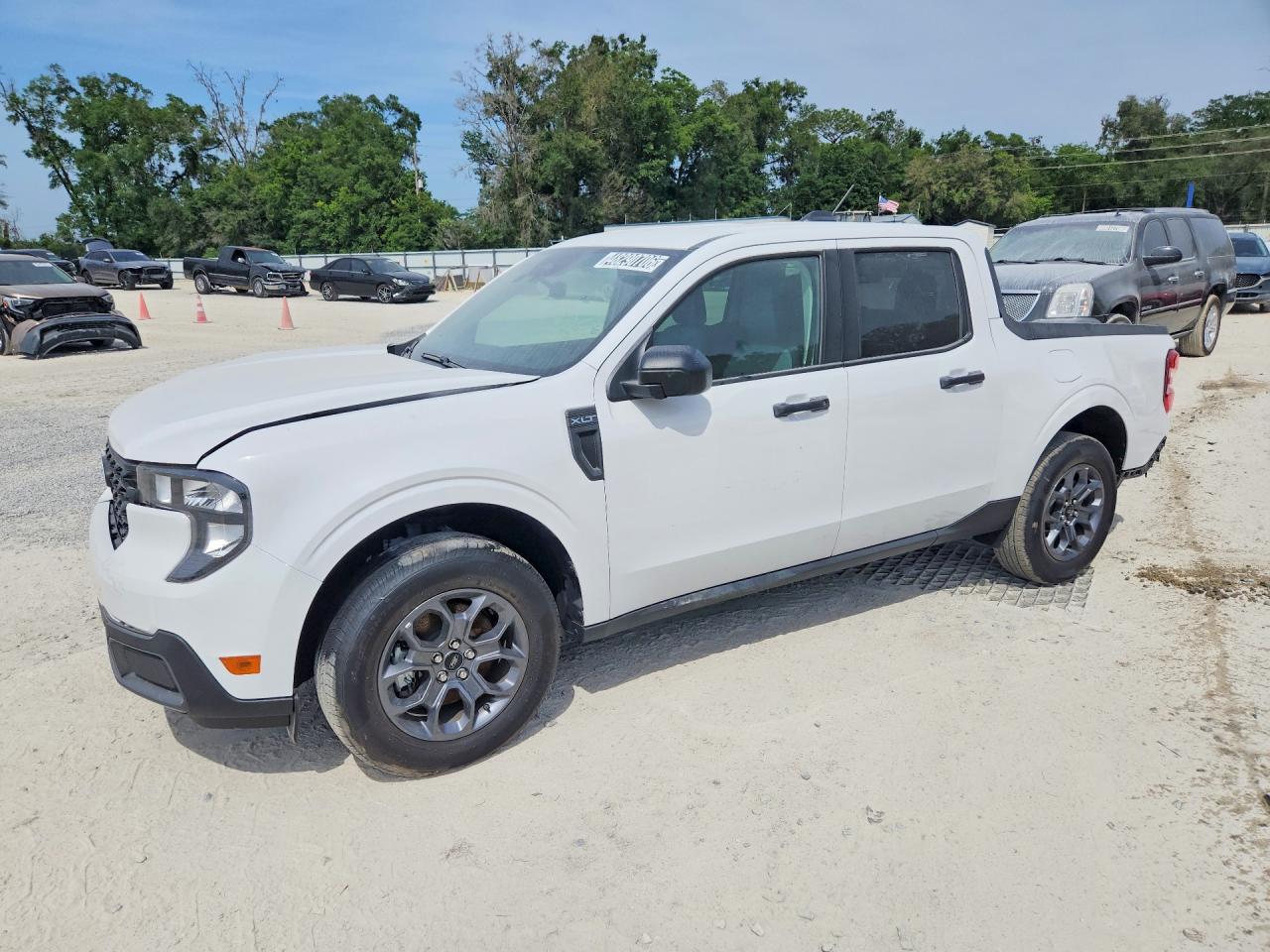Salvage Ford Maverick Image