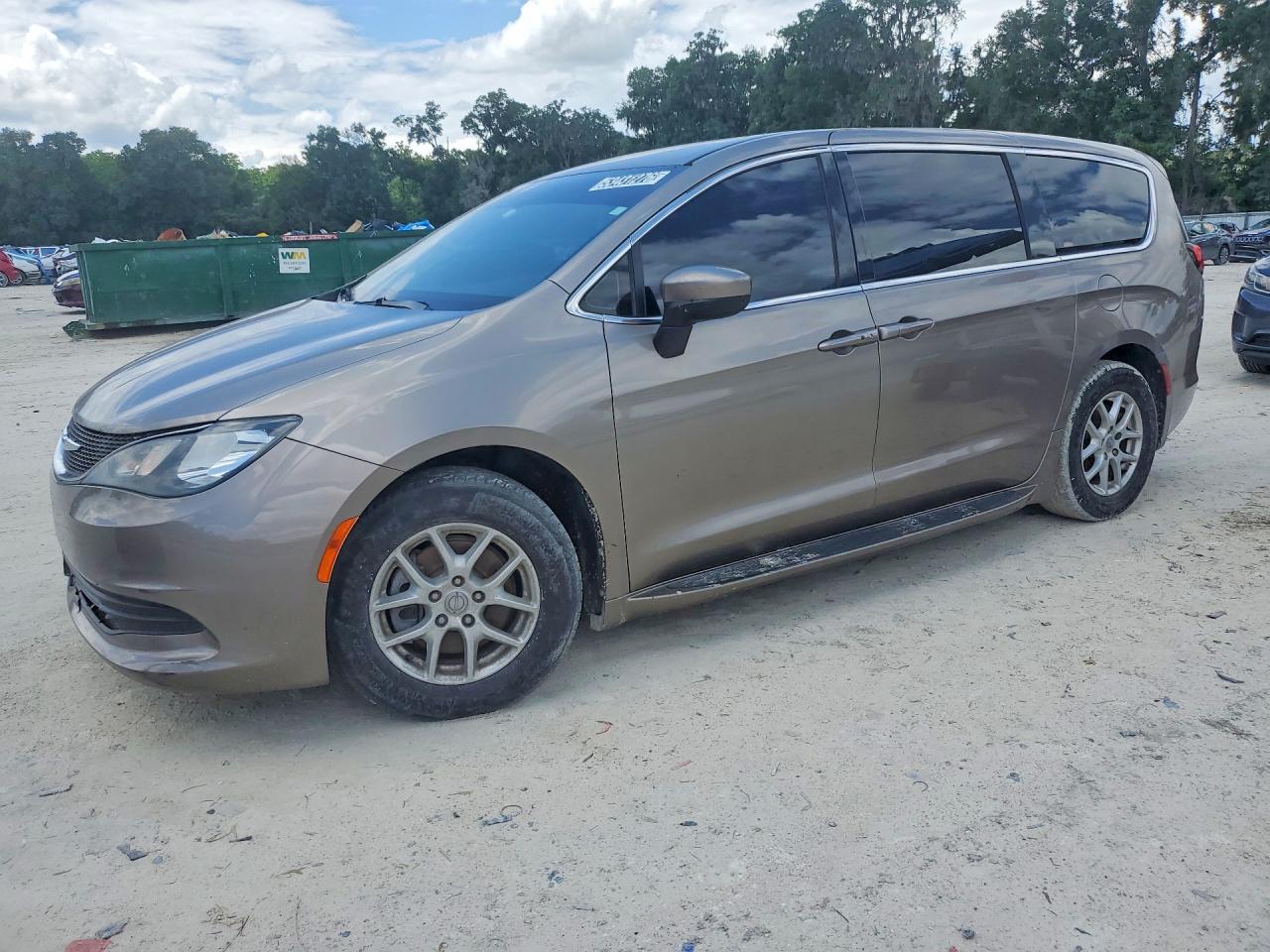 Salvage Chrysler Pacifica Image