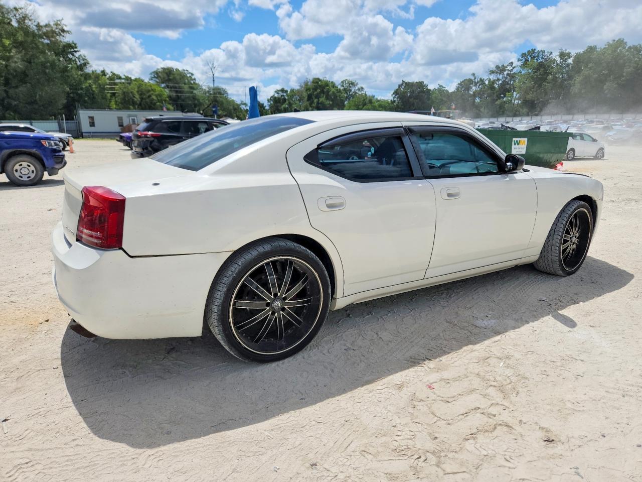 Dodge Charger Se