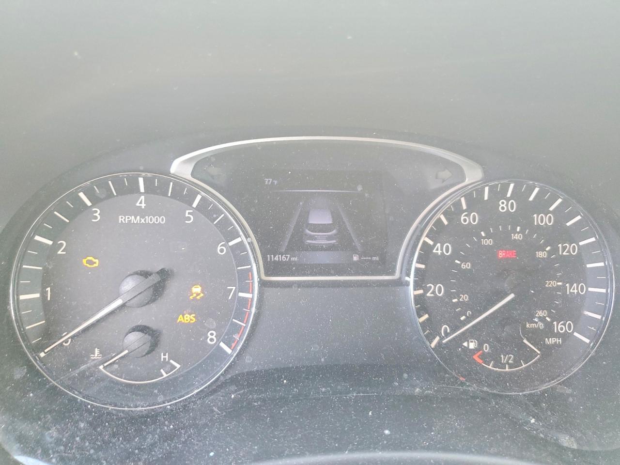 Nissan Pathfinder S