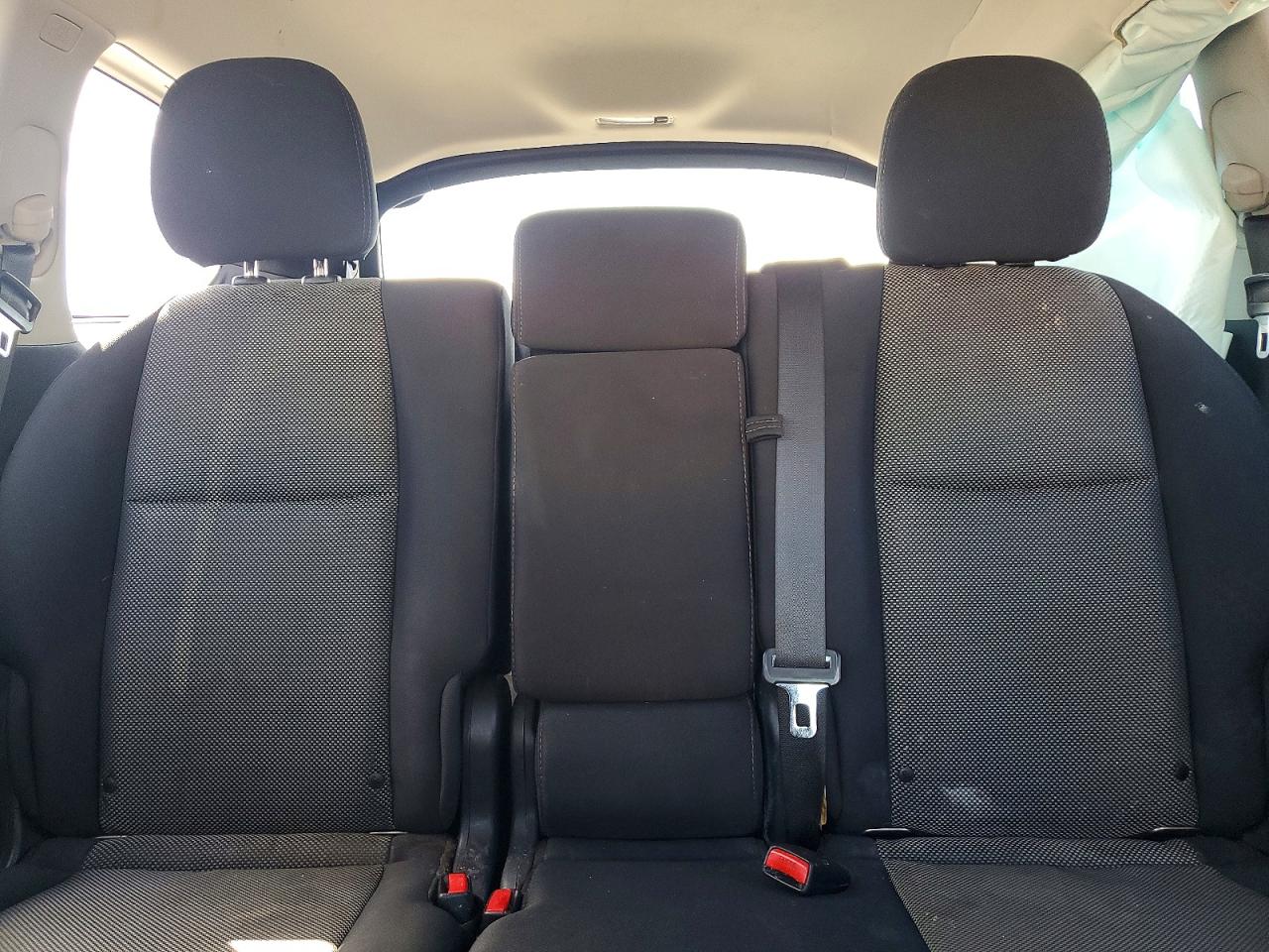 Nissan Pathfinder S