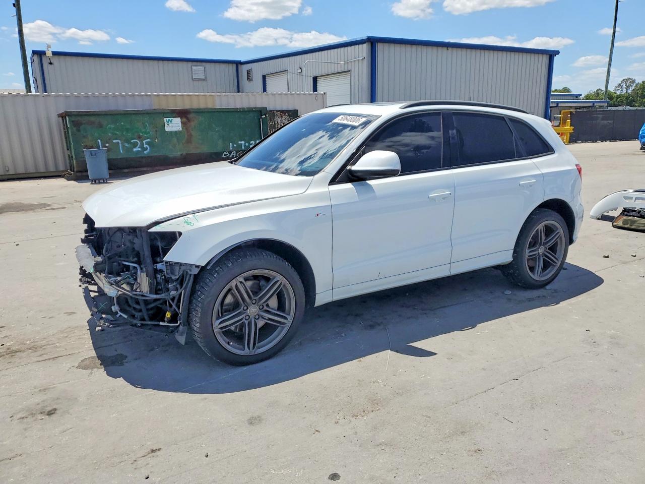 Salvage Audi Q5 Image