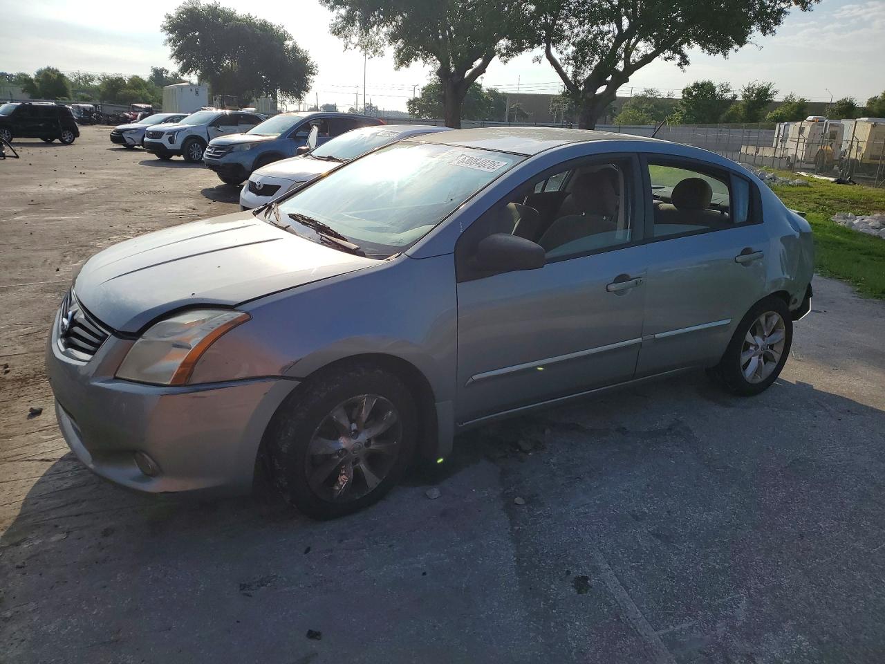 Salvage Nissan Sentra Image