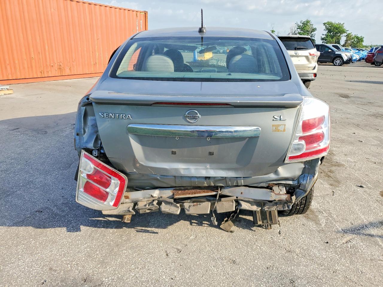 Nissan Sentra 2.0
