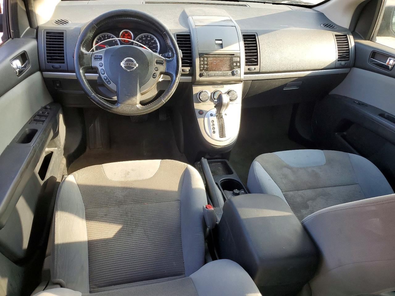 Nissan Sentra 2.0