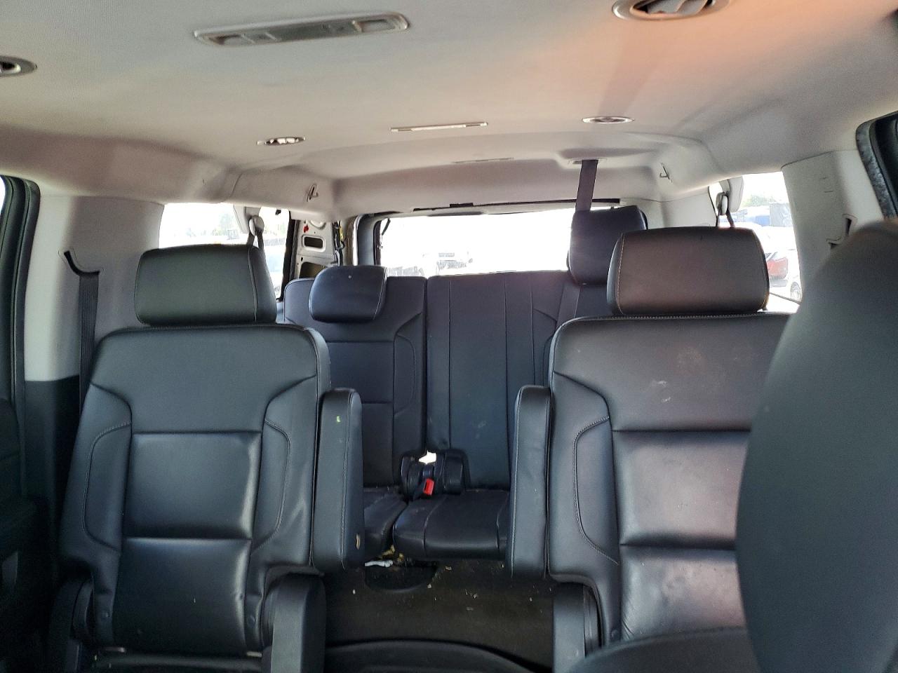 Chevrolet Suburban C1500 Lt