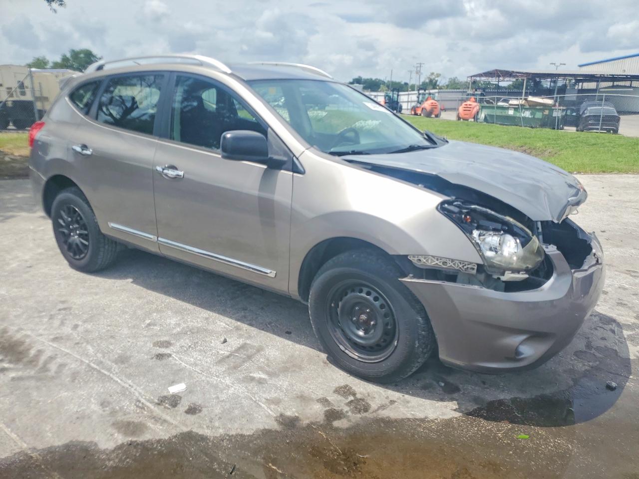 Nissan Rogue S