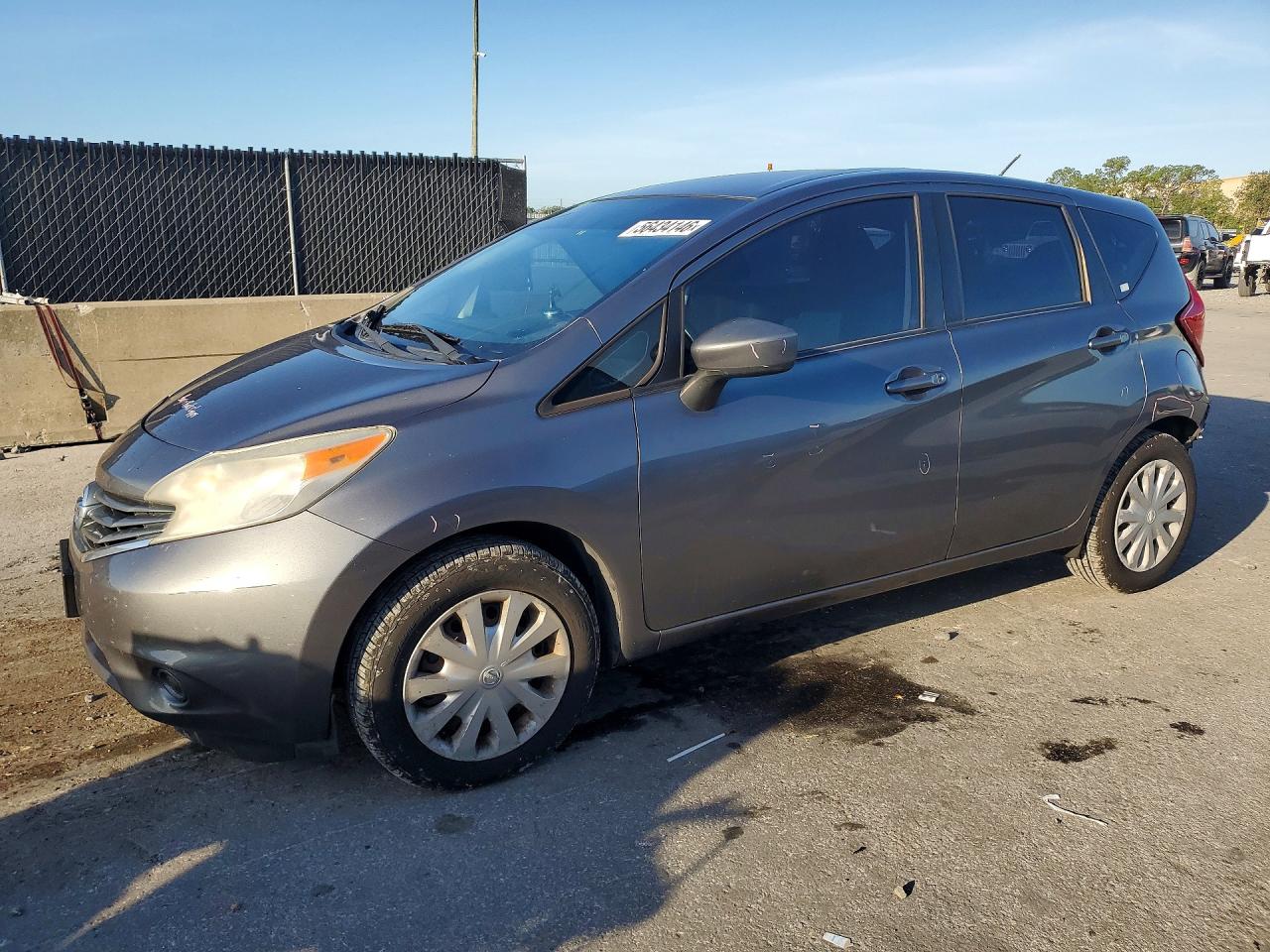 Salvage Nissan Versa Image