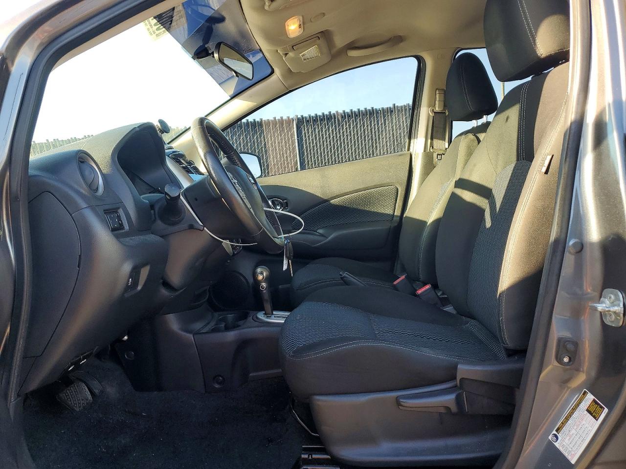 Nissan Versa Sv