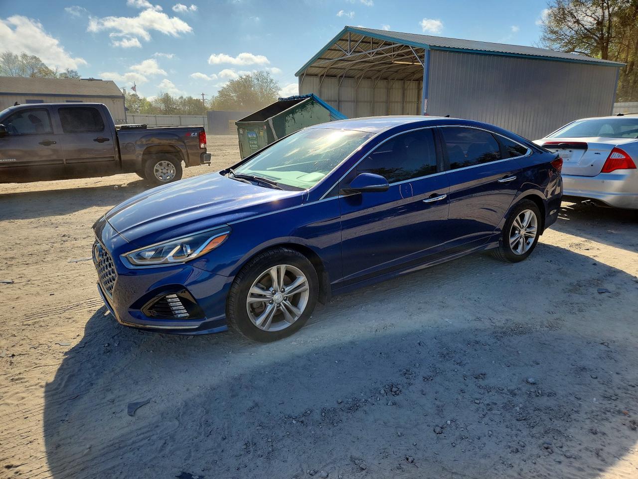 Salvage Hyundai SONATA Image