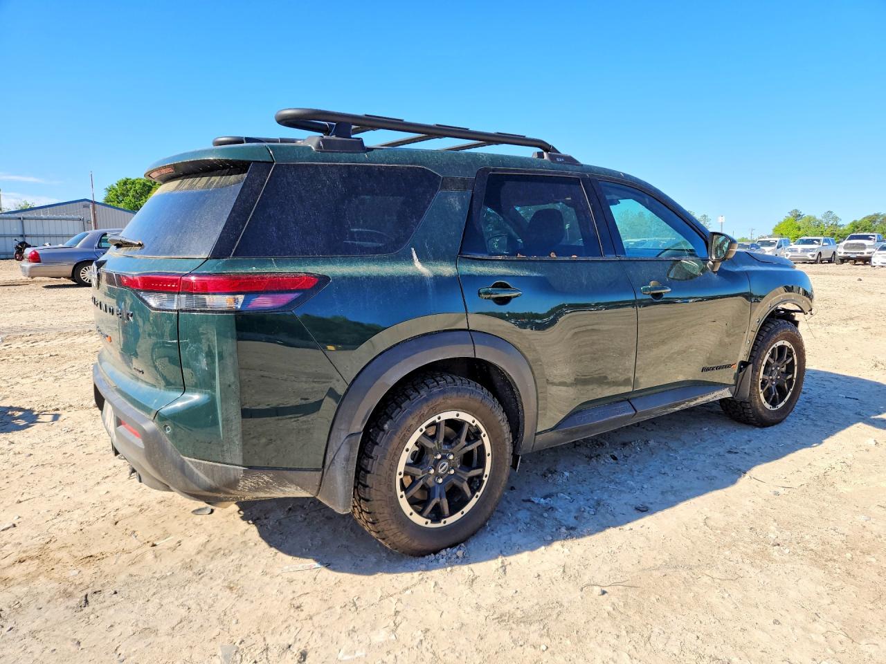 Nissan Pathfinder Rock Creek