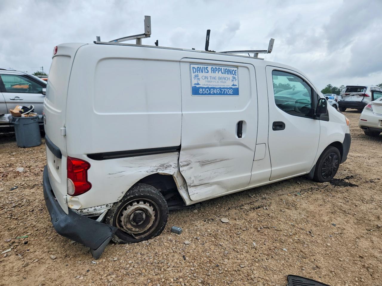 Nissan Nv S