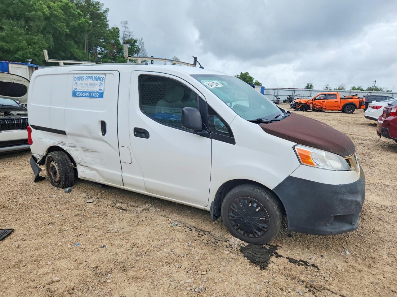 Nissan Nv S