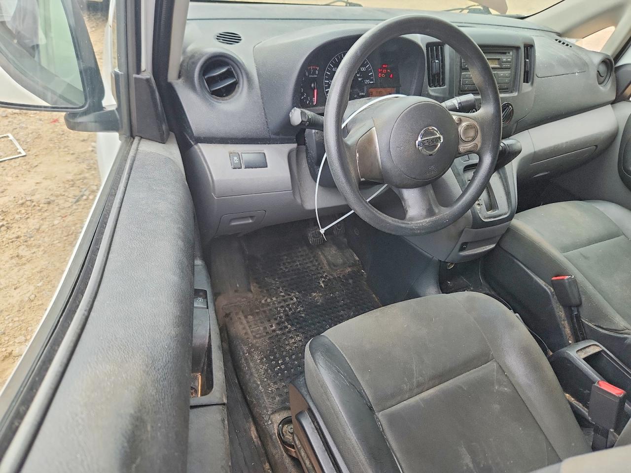 Nissan Nv S