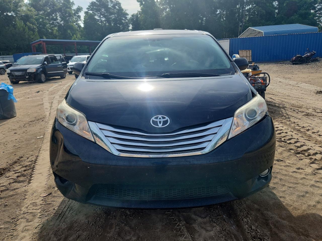 Toyota Sienna Limited 7-passenger