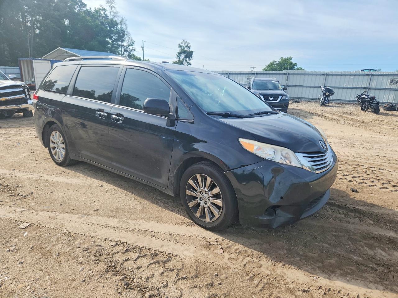 Toyota Sienna Limited 7-passenger