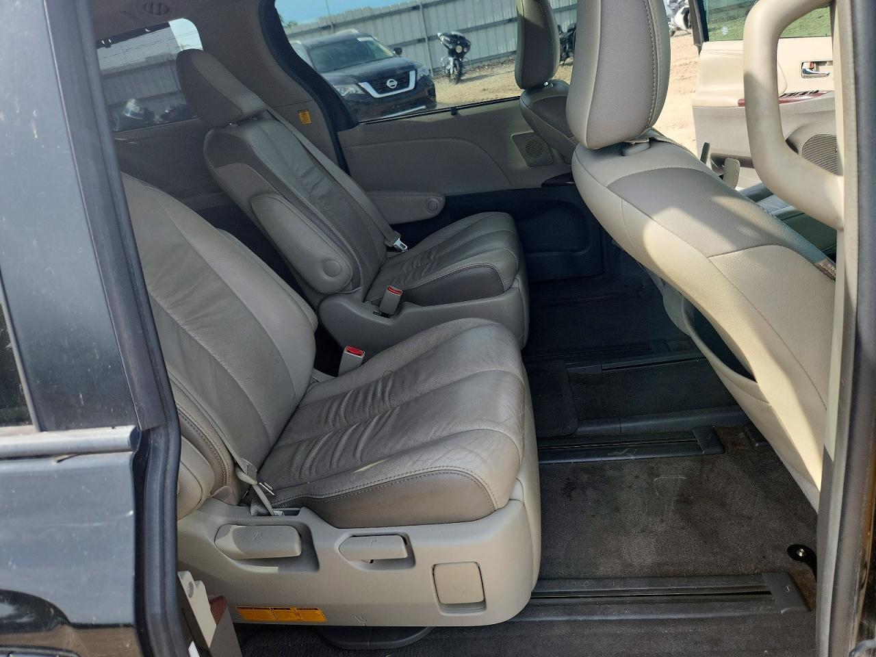 Toyota Sienna Limited 7-passenger
