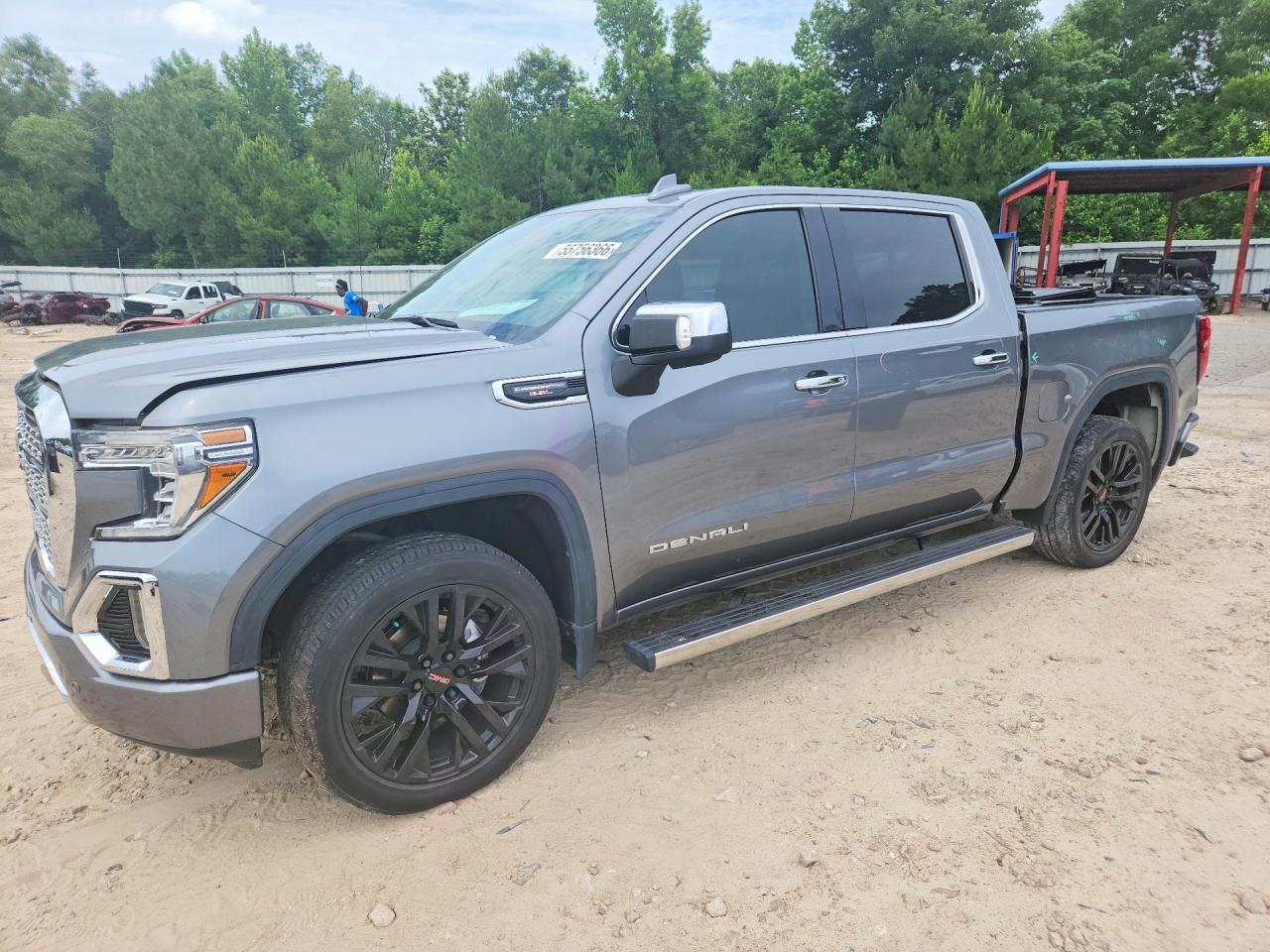 Salvage GMC Sierra Image