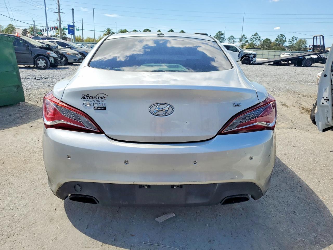Hyundai Genesis 3.8 Grand Touring