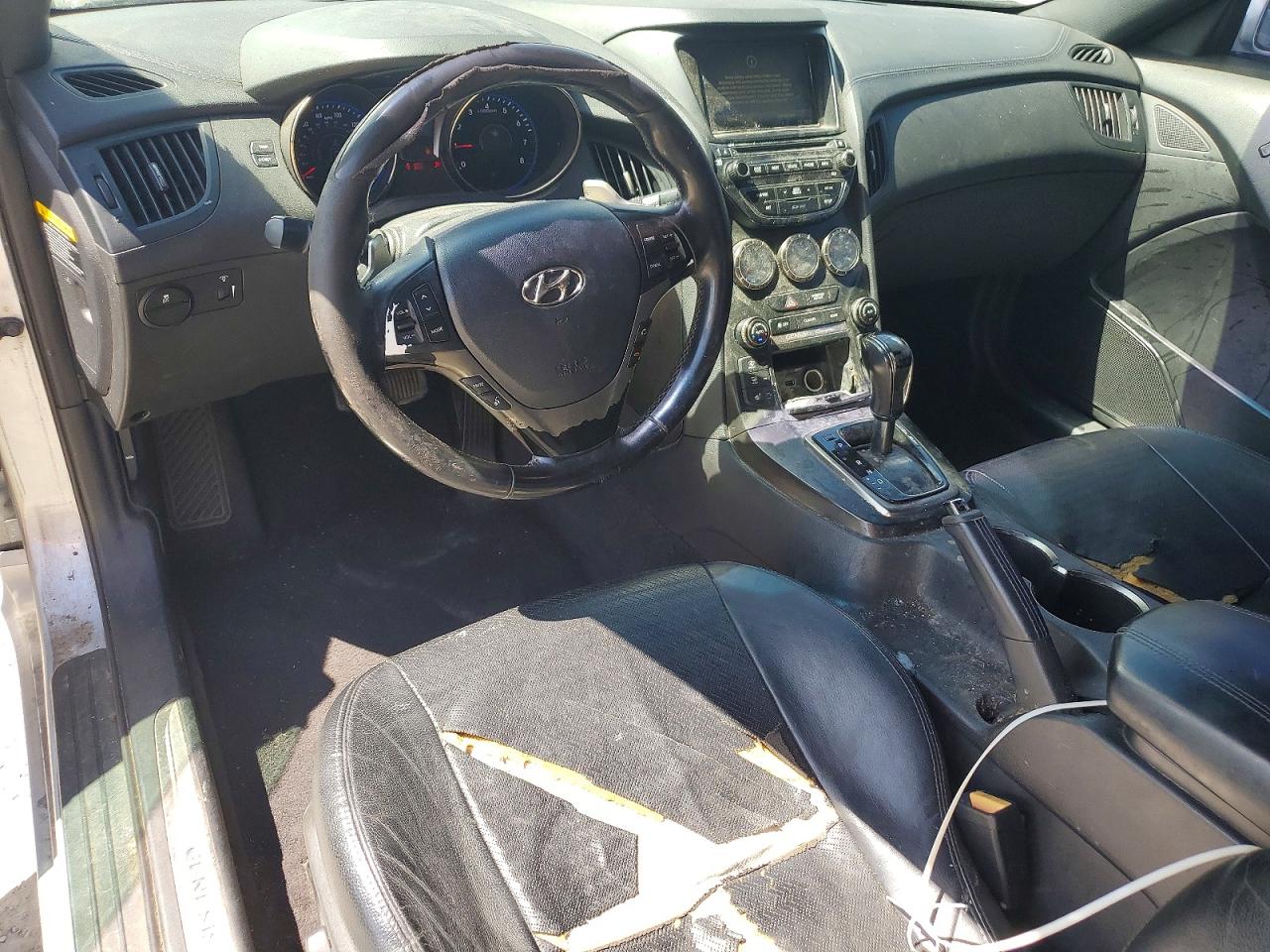 Hyundai Genesis 3.8 Grand Touring