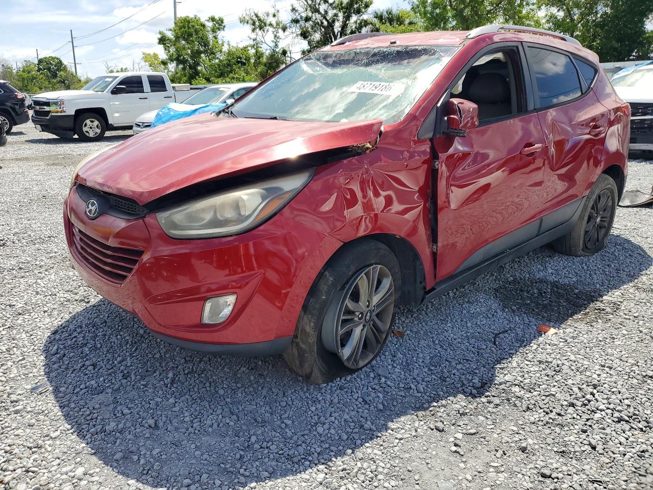 Salvage Hyundai TUCSON Image