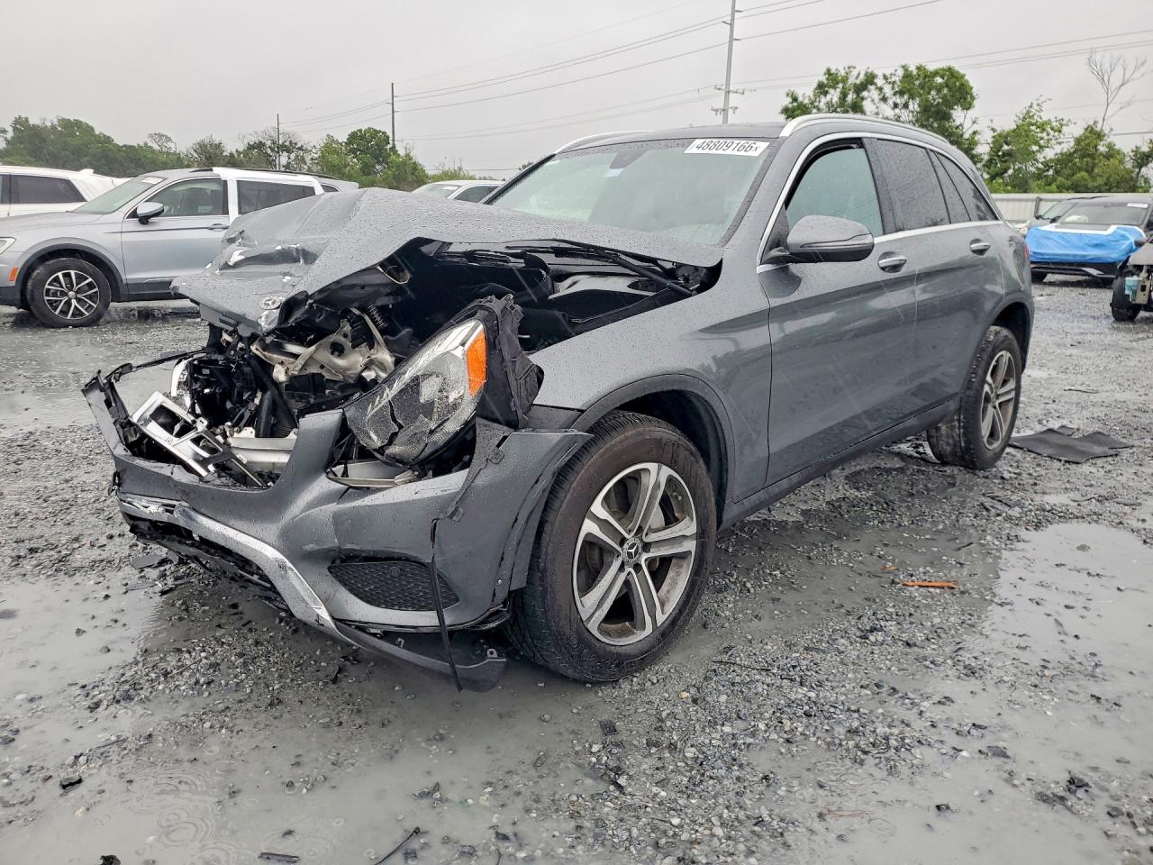 Salvage Mercedes-Benz GLC Image