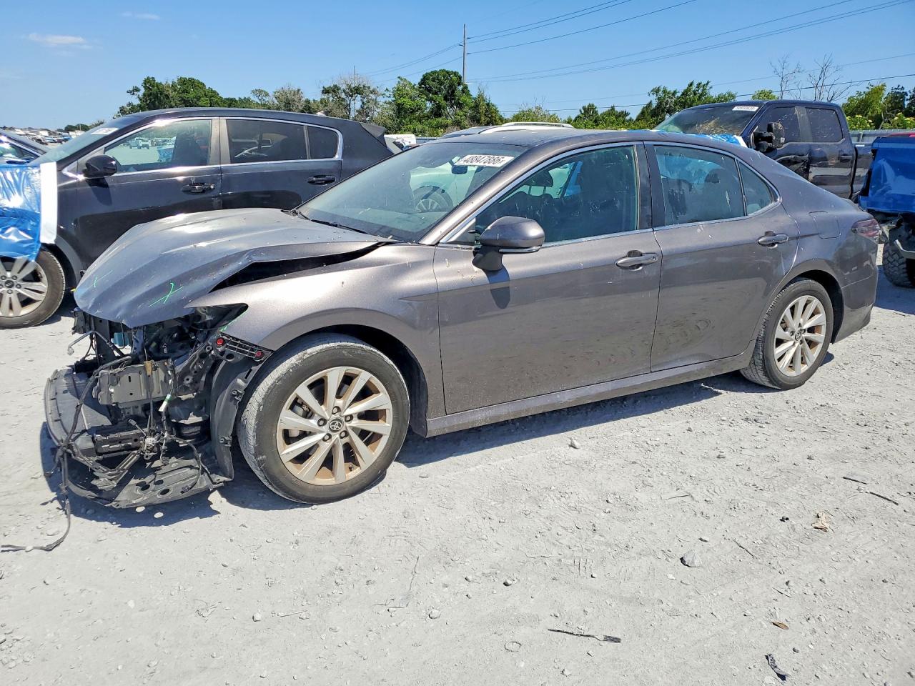 Salvage Toyota Camry Image