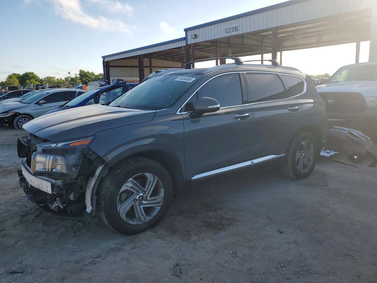 Salvage Hyundai SANTA FE Image