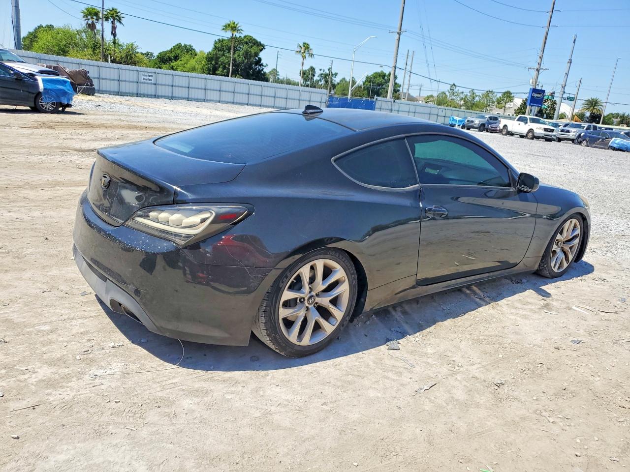 Hyundai Genesis 2.0t