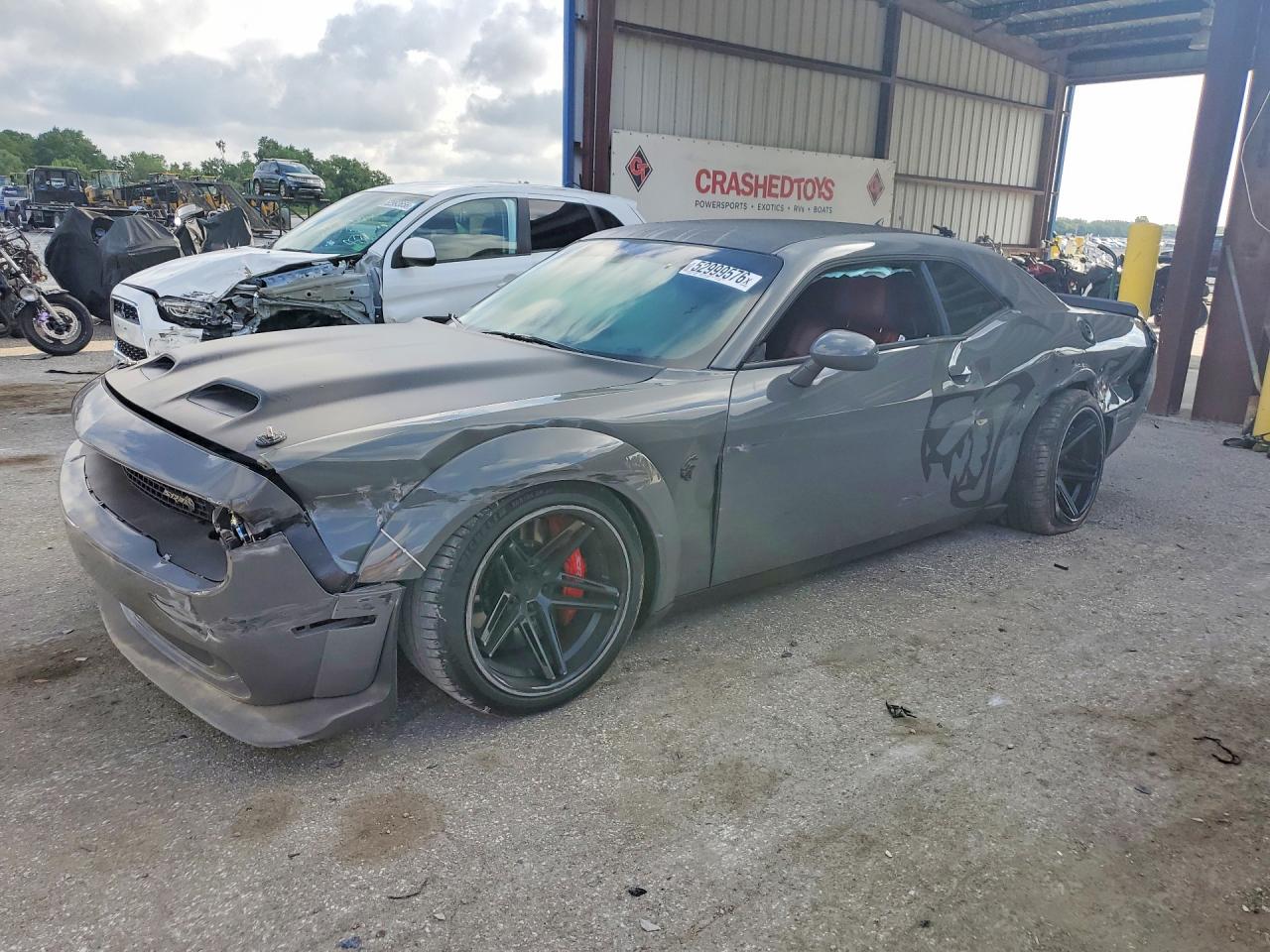 Salvage Dodge Challenger Image