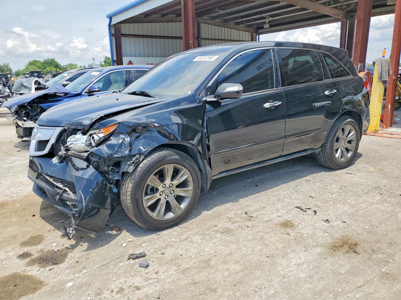 Salvage Acura MDX Image