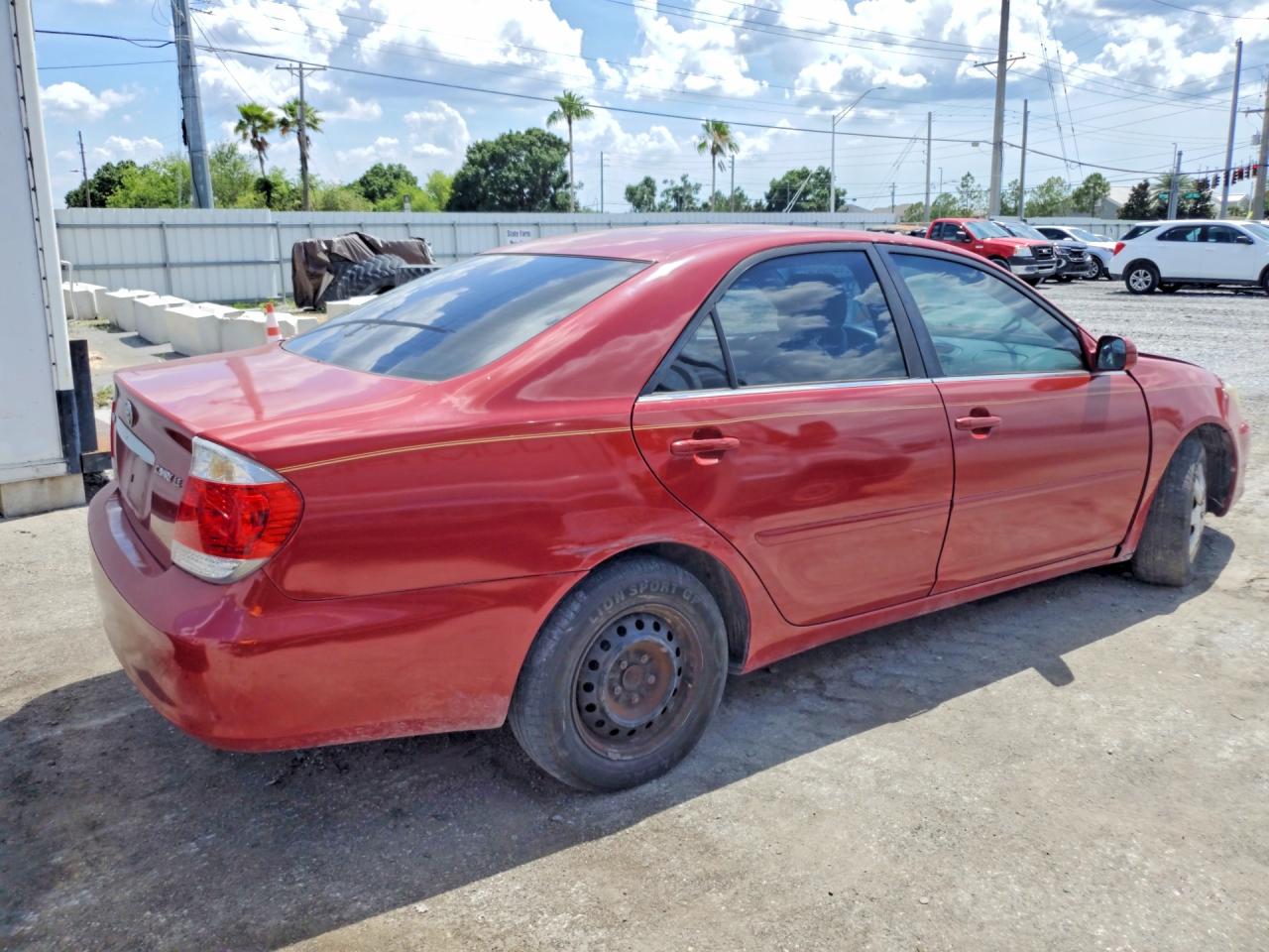 Toyota Camry Le