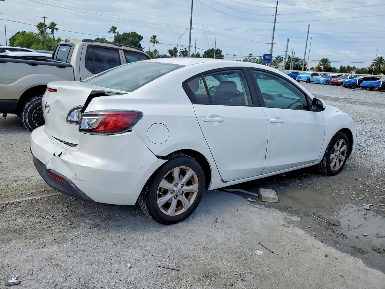 Mazda 3 I