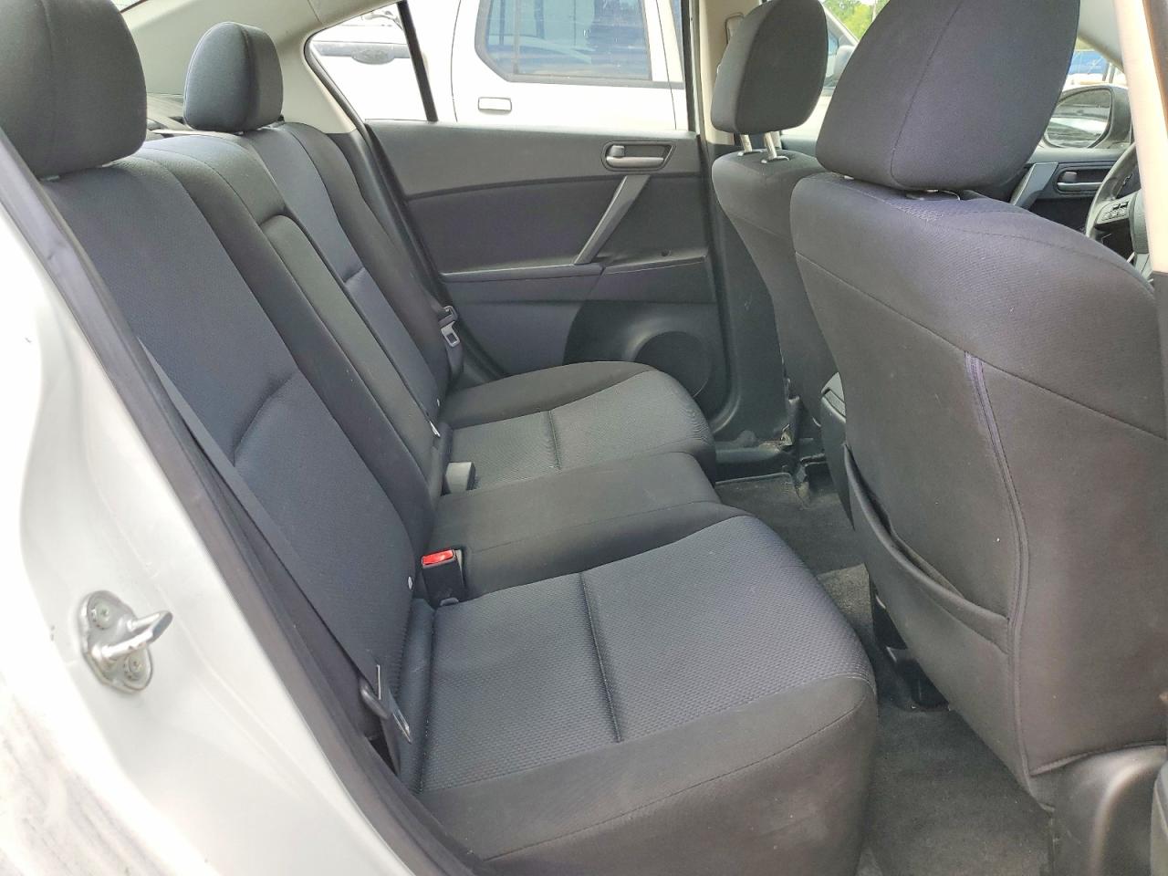 Mazda 3 I