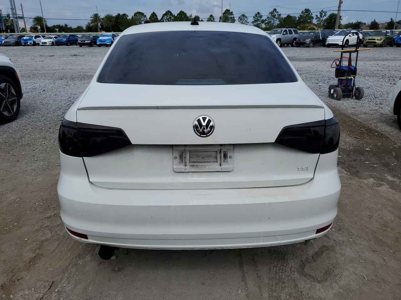 Volkswagen Jetta Sport