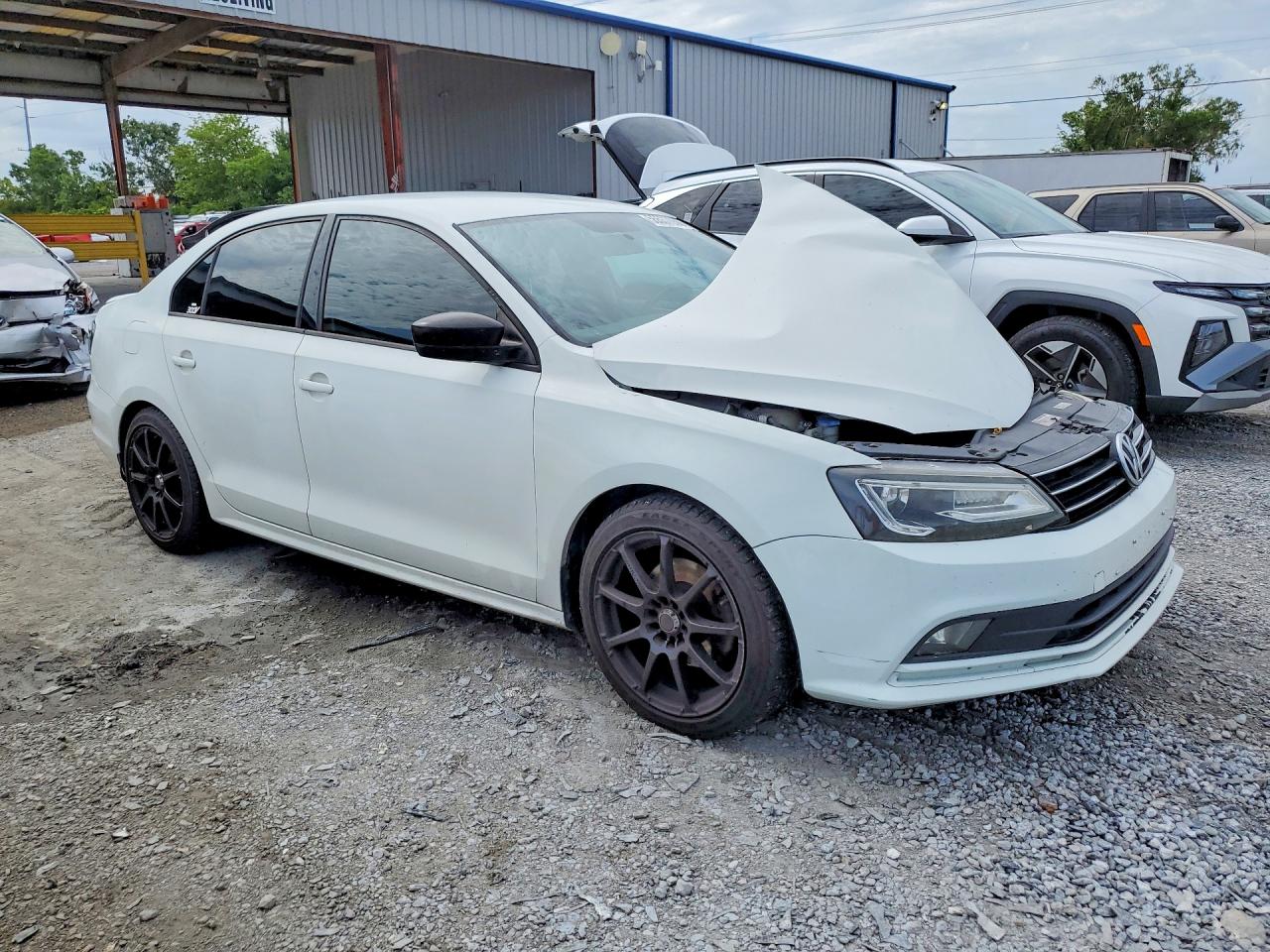 Volkswagen Jetta Sport