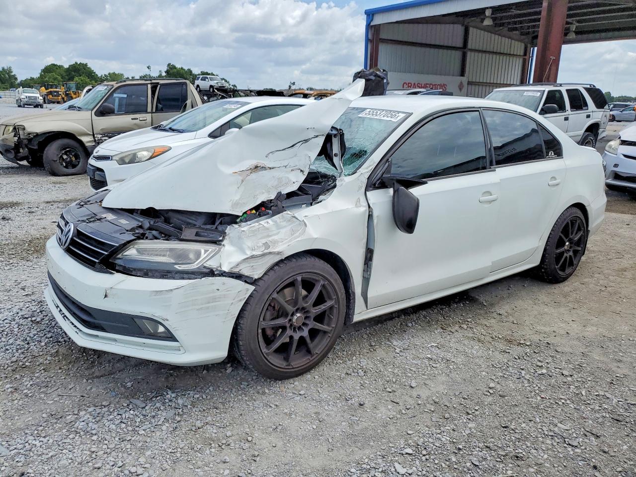 Salvage Volkswagen Jetta Image