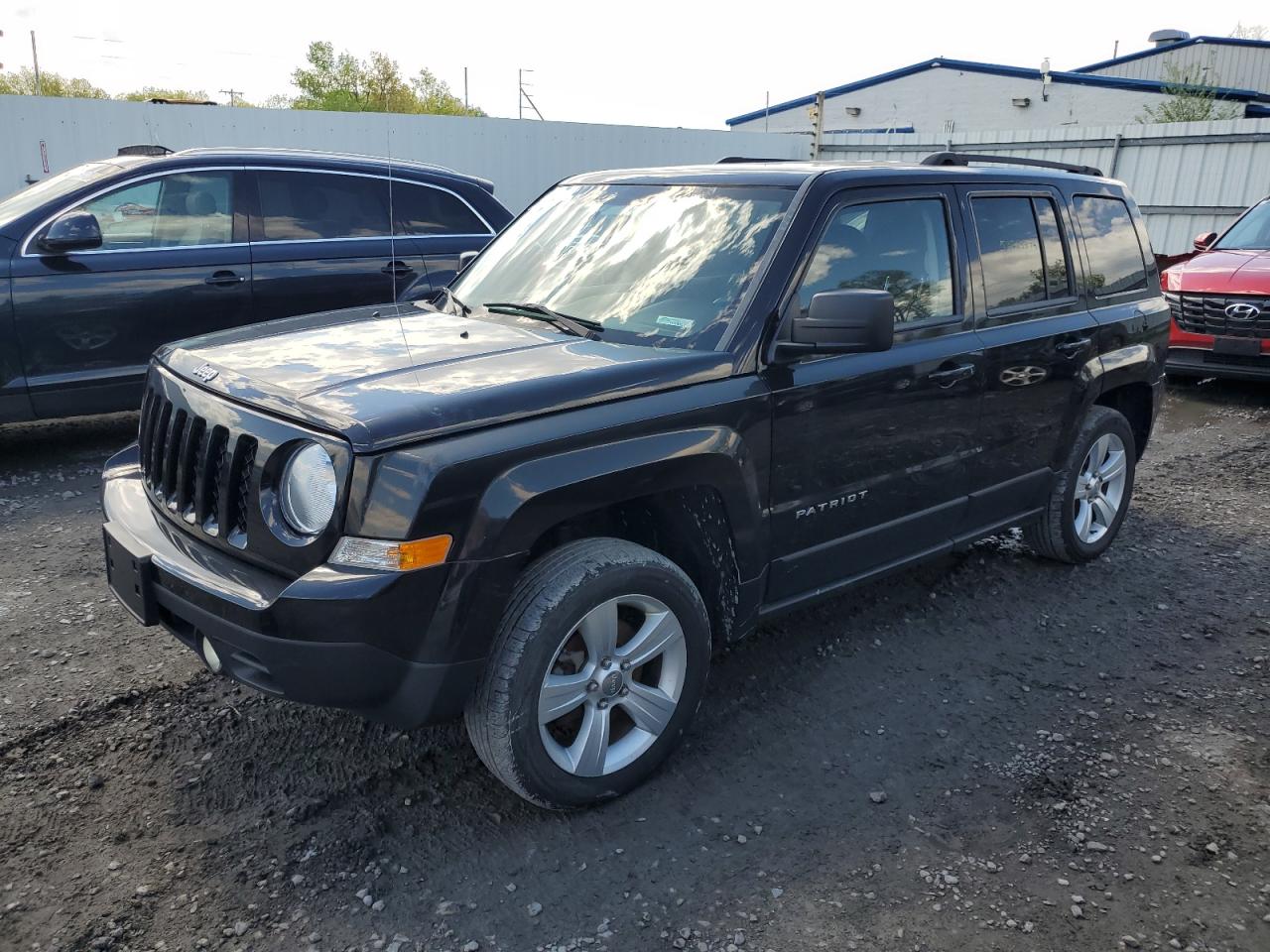 Salvage Jeep Patriot Image