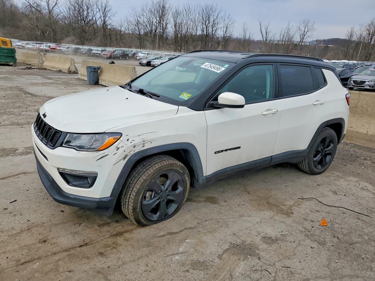Salvage Jeep Compass Image