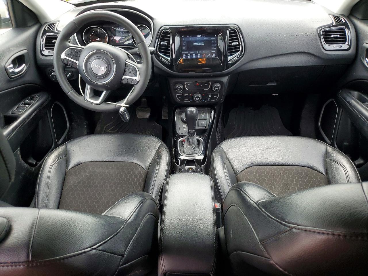 Jeep Compass Latitude