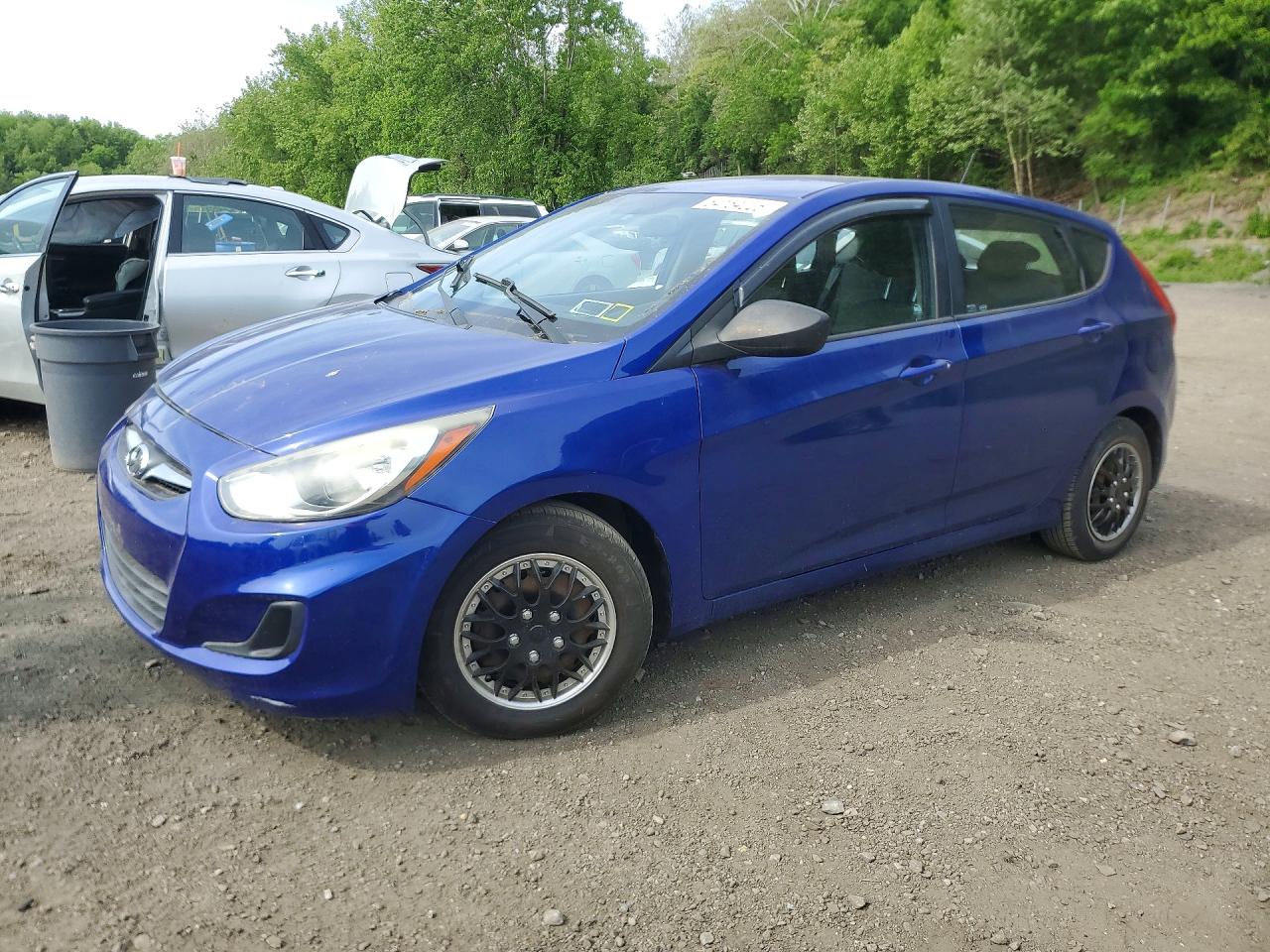 Salvage Hyundai ACCENT Image