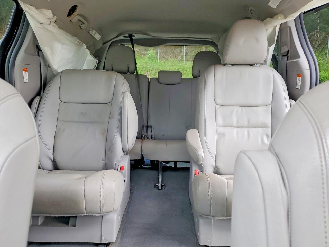 Toyota Sienna Xle 7-passenger
