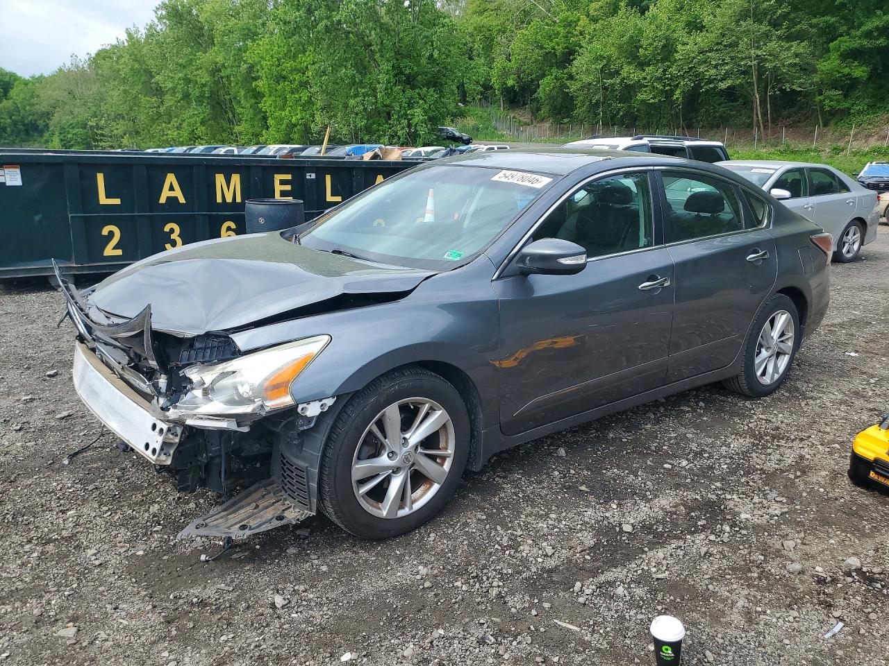 Salvage Nissan Altima Image