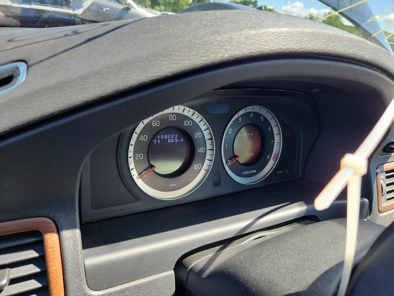 Volvo XC70 3.2