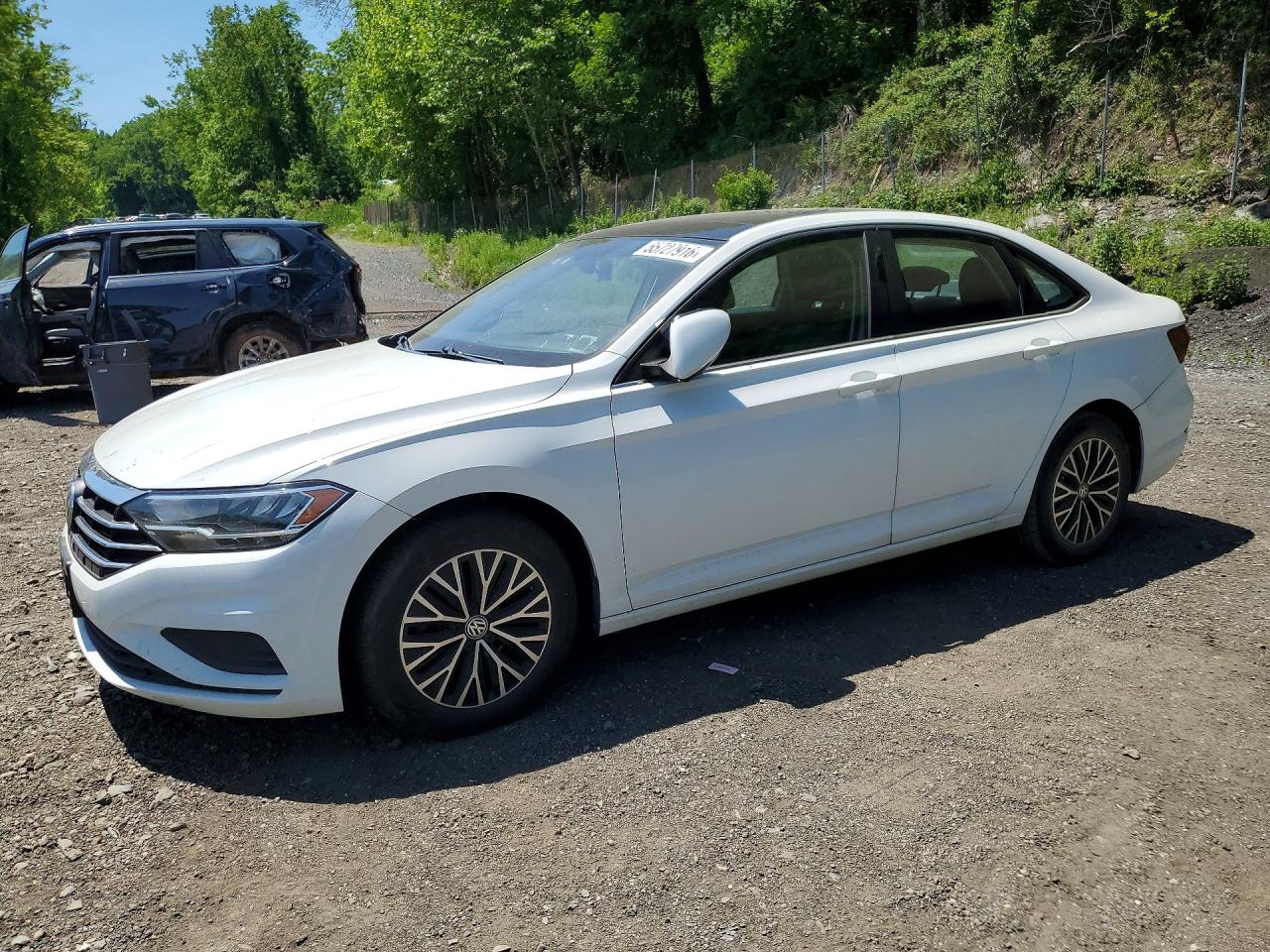 Salvage Volkswagen Jetta Image
