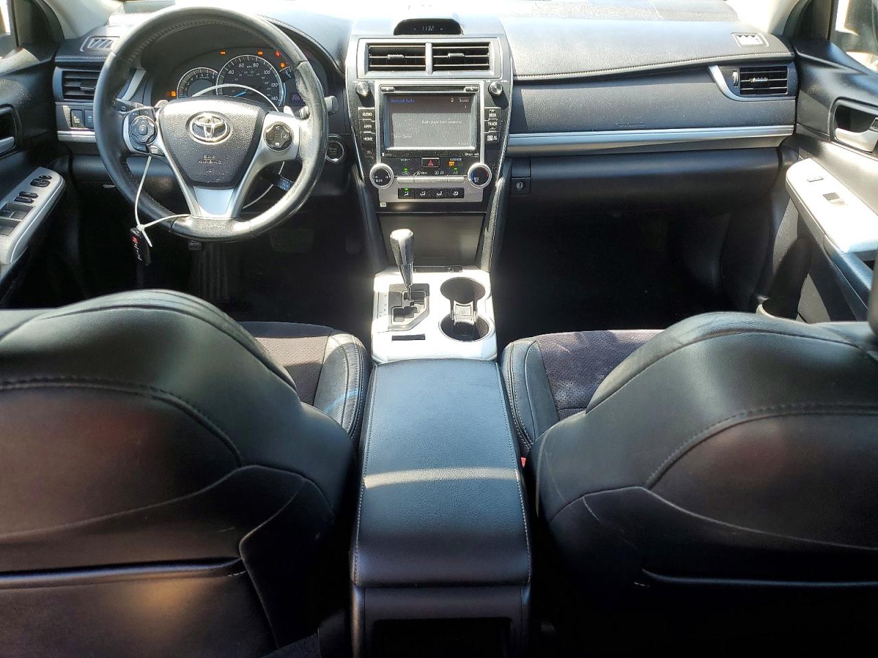 Toyota Camry Se V6