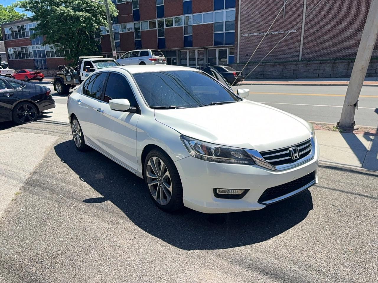 Salvage Honda Accord Image