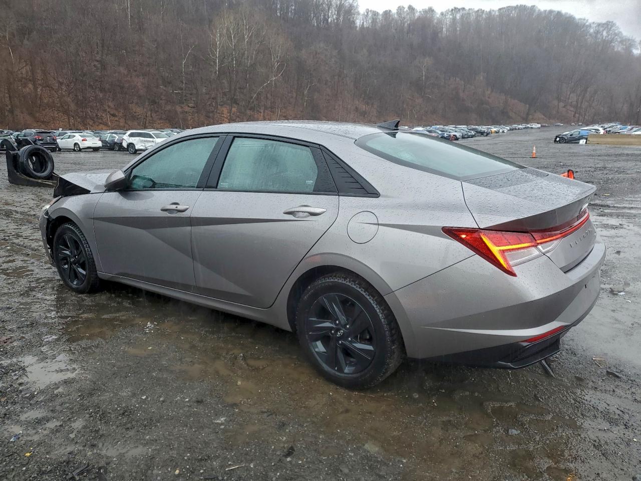 Hyundai ELANTRA Blue